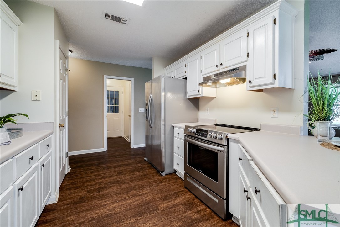 30 Calico Court