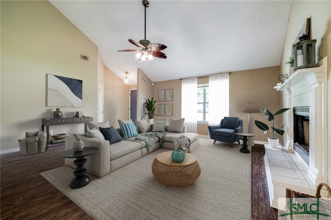30 Calico Court