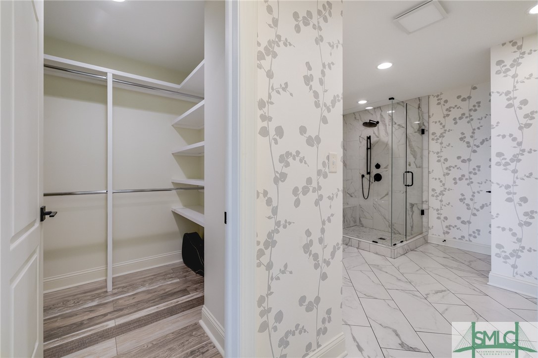 2812 River Drive 306