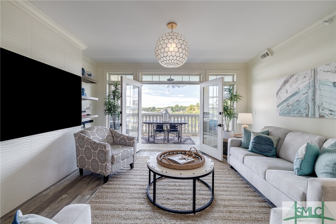 2812 River Drive 306