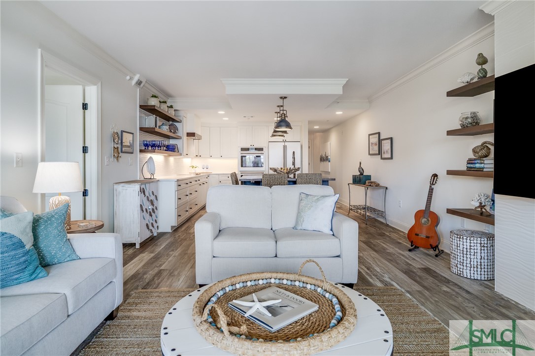 2812 River Drive 306