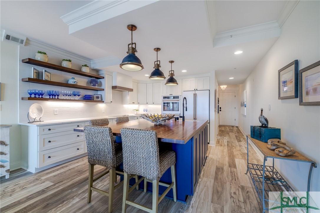 2812 River Drive 306