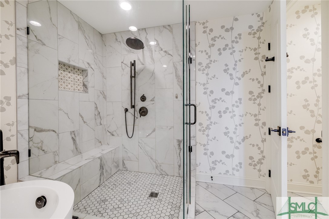 2812 River Drive 306