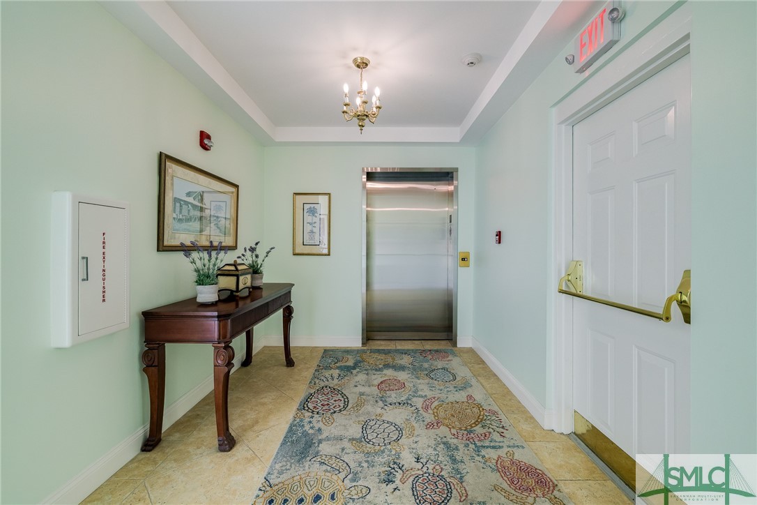 2812 River Drive 306