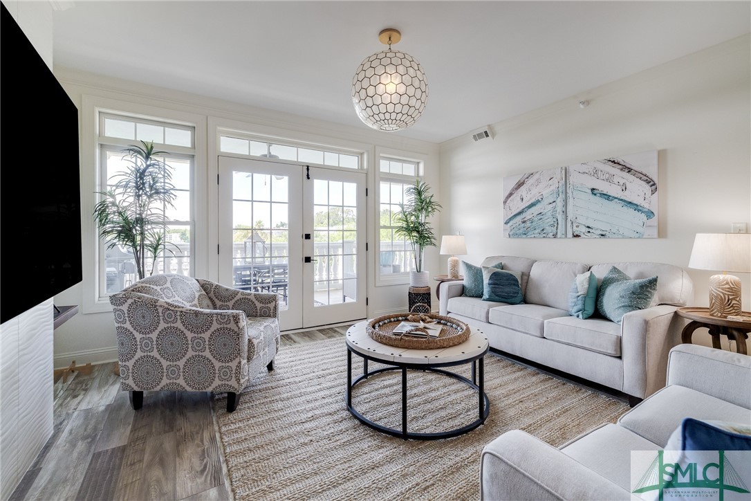 2812 River Drive 306