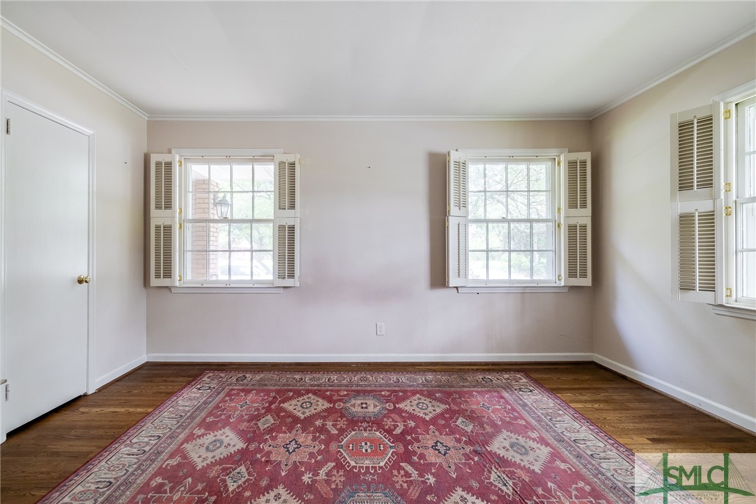 533 E 52nd Street