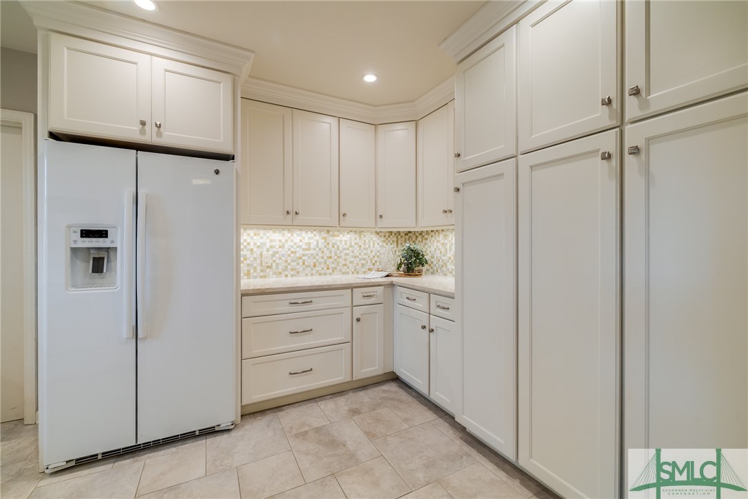 533 E 52nd Street