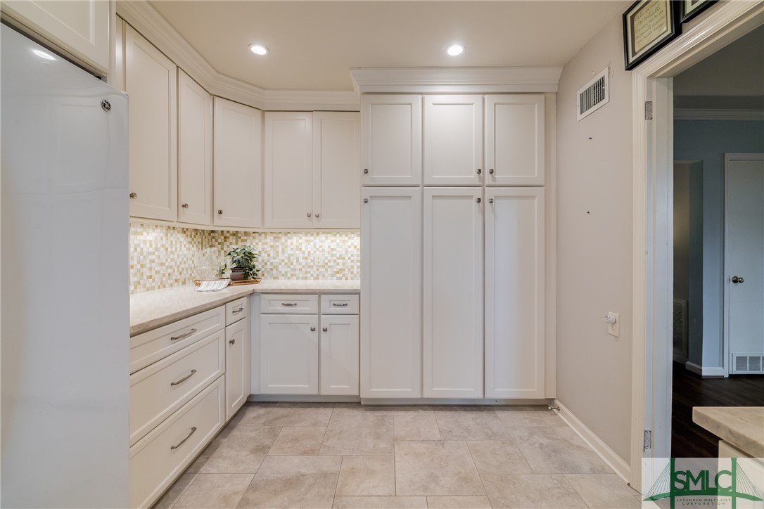 533 E 52nd Street