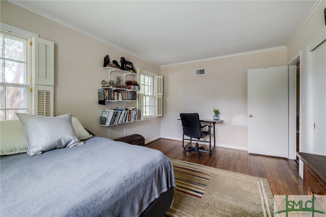 533 E 52nd Street