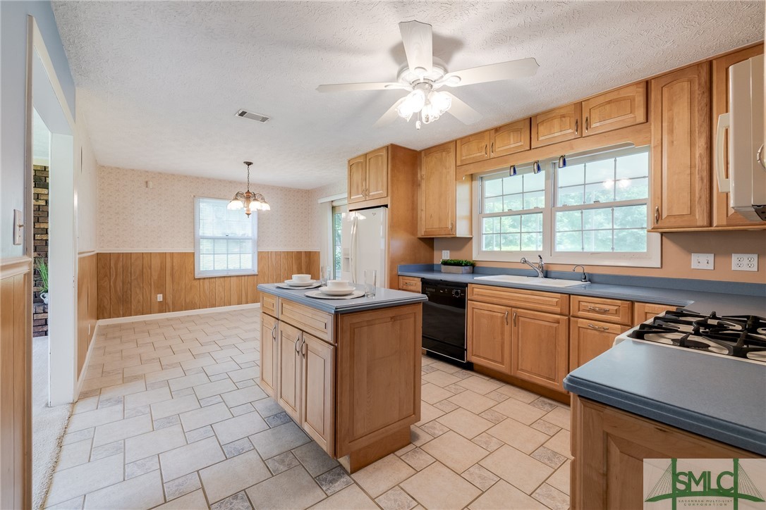 260 Clarktown Road