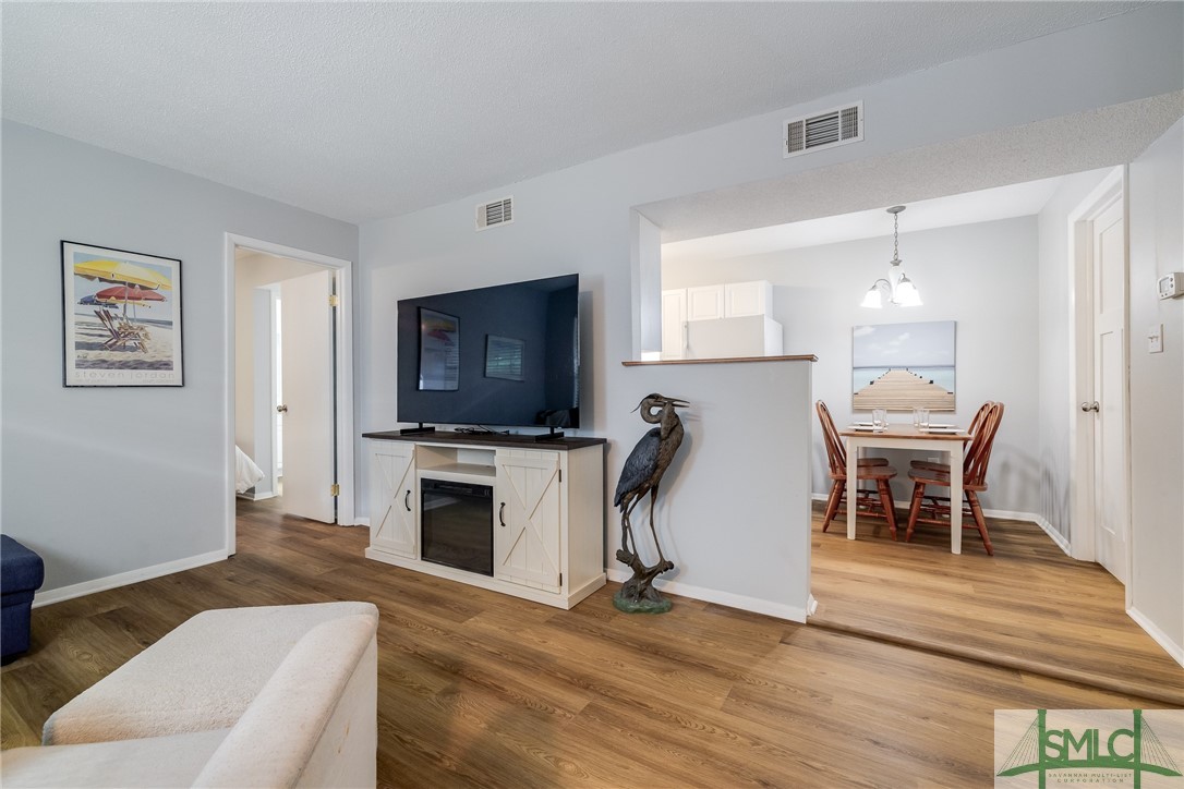 401 N Cromwell Road P8