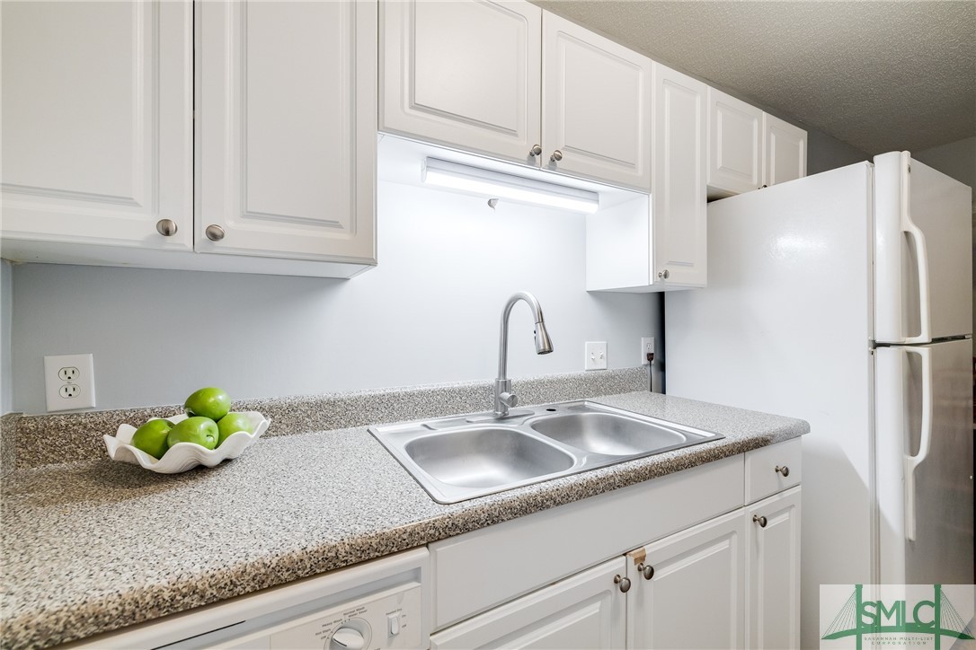 401 N Cromwell Road P8