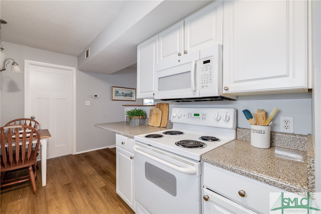 401 N Cromwell Road P8