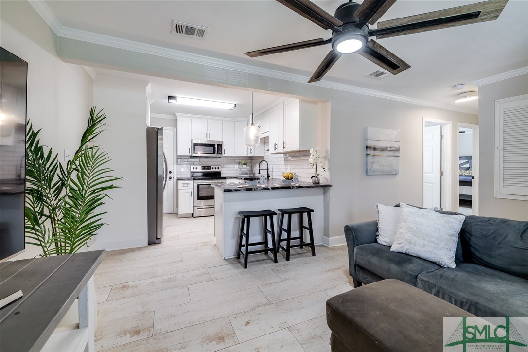 601 Cranman Drive