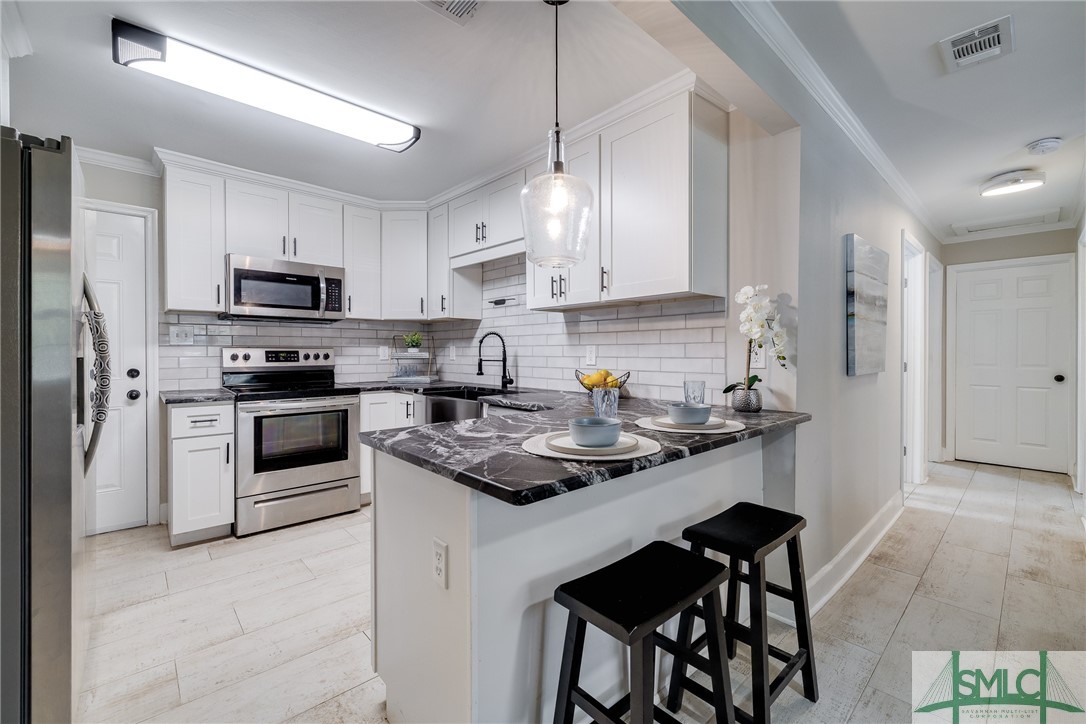 601 Cranman Drive