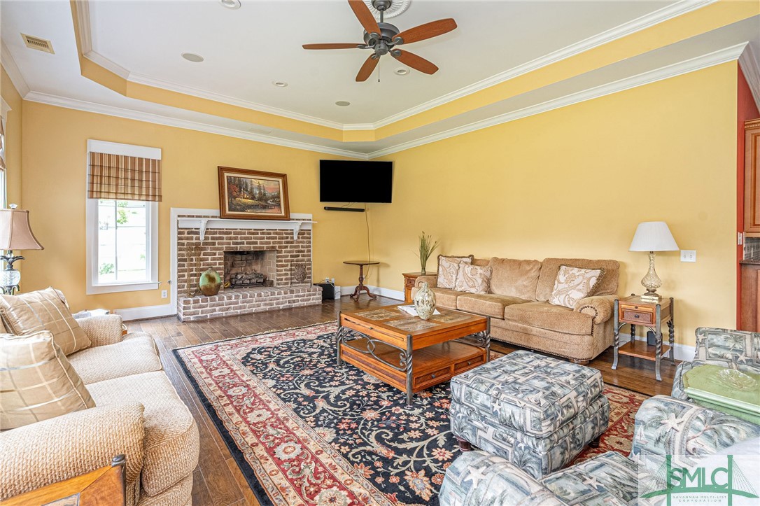 214 East Point Drive