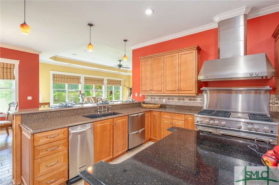 214 East Point Drive