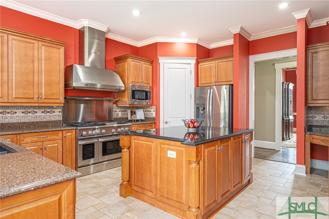 214 East Point Drive