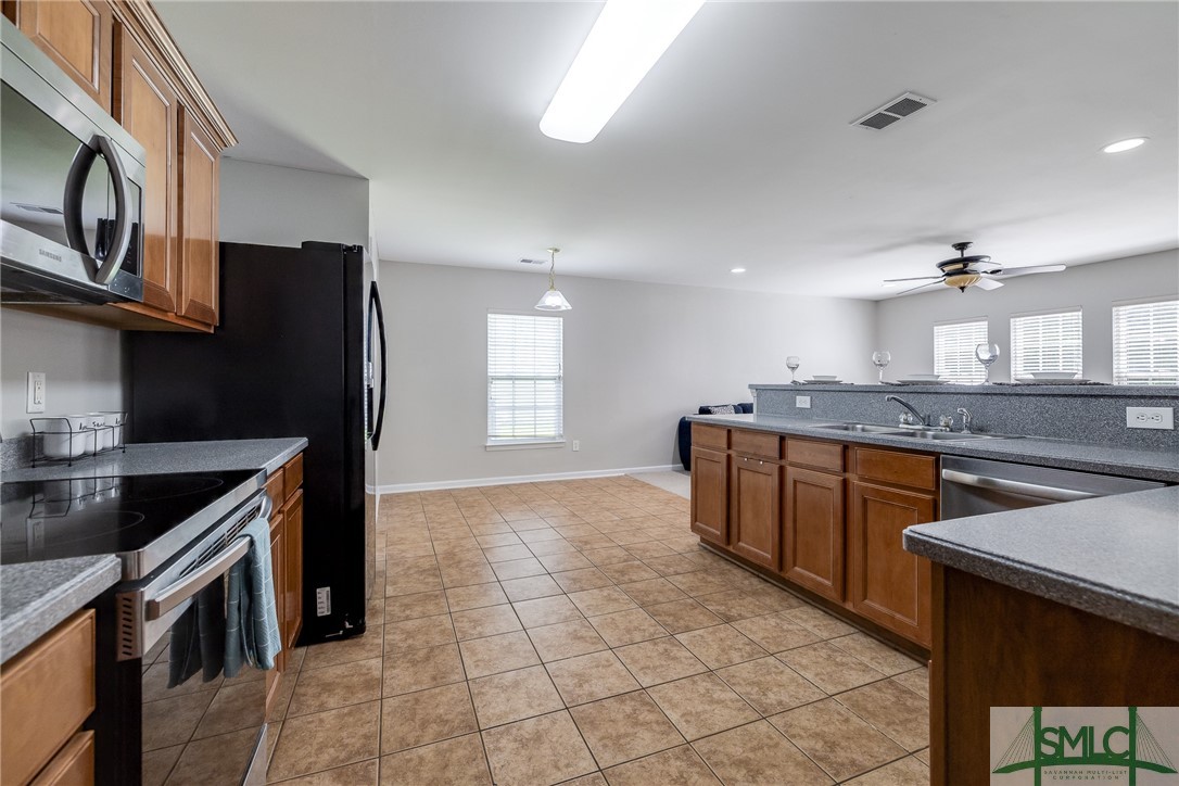 24 Glenwood Court