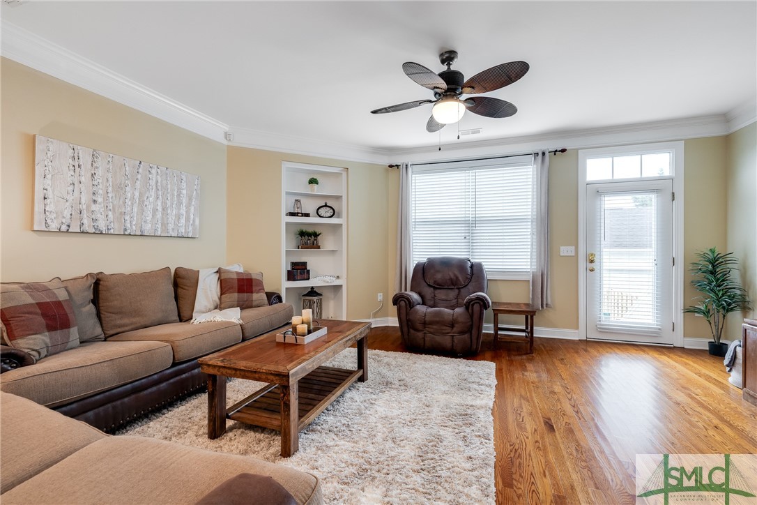 204 Village Green