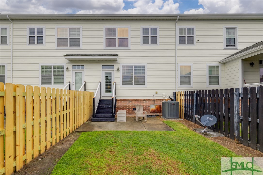 204 Village Green