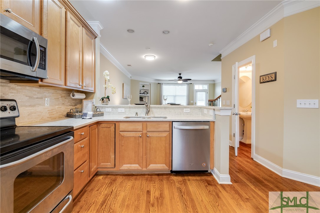 204 Village Green