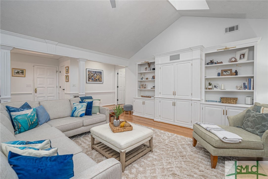 113 Majestic Oaks Drive