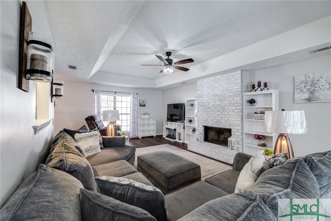 161 Deerwood Court