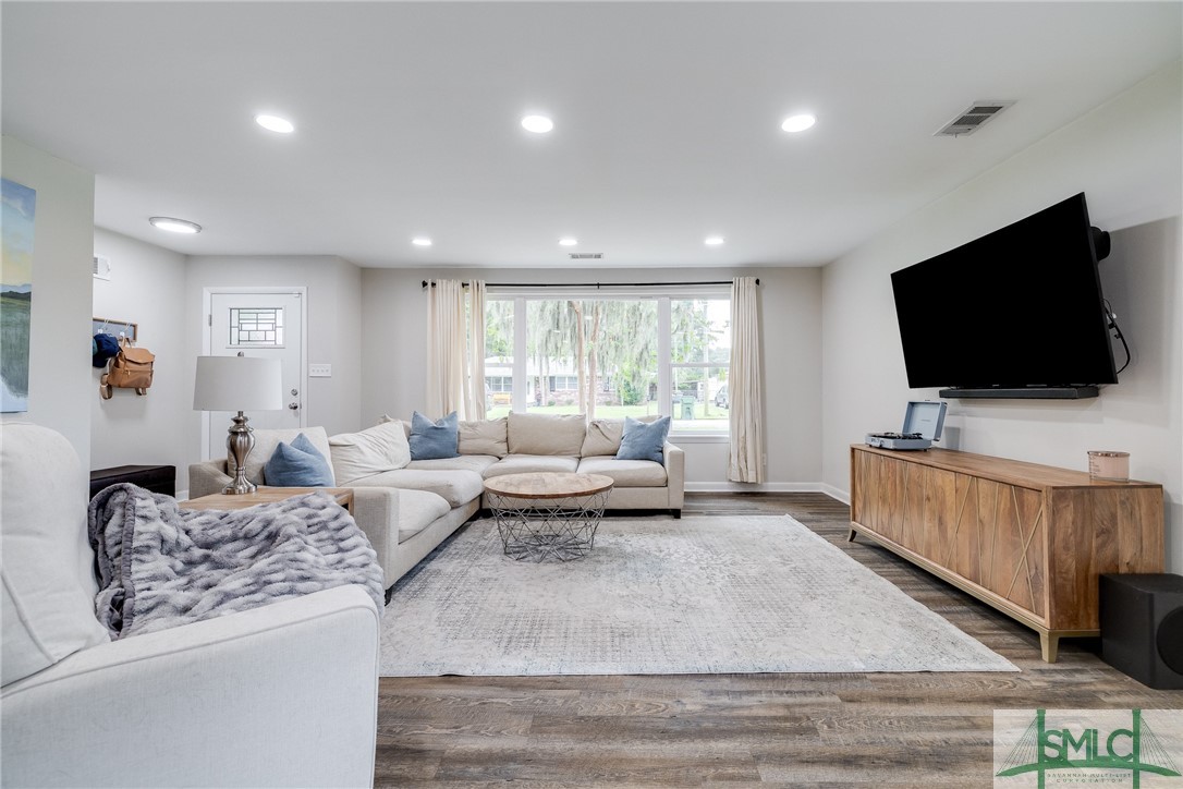 1132 Meridian Drive