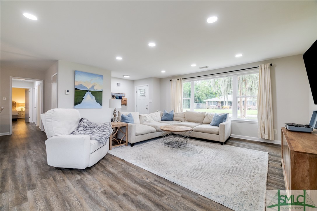 1132 Meridian Drive