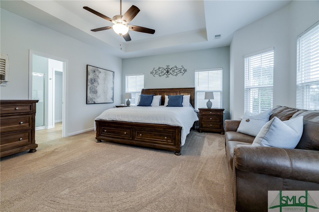 6 Lakeside Drive