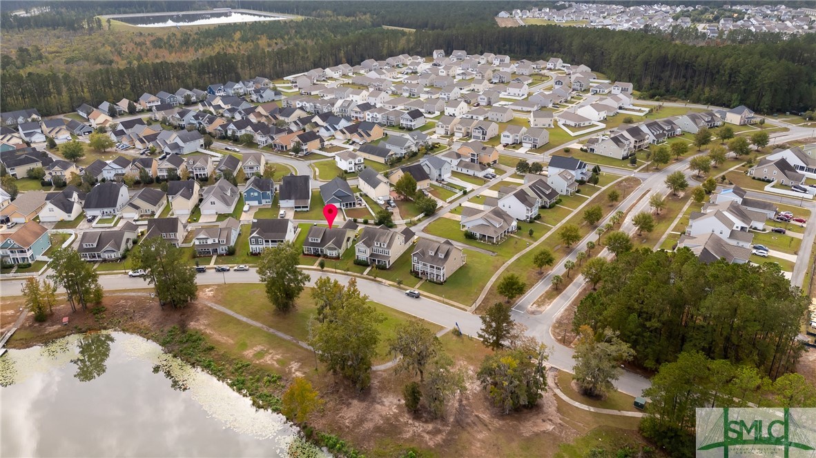 6 Lakeside Drive
