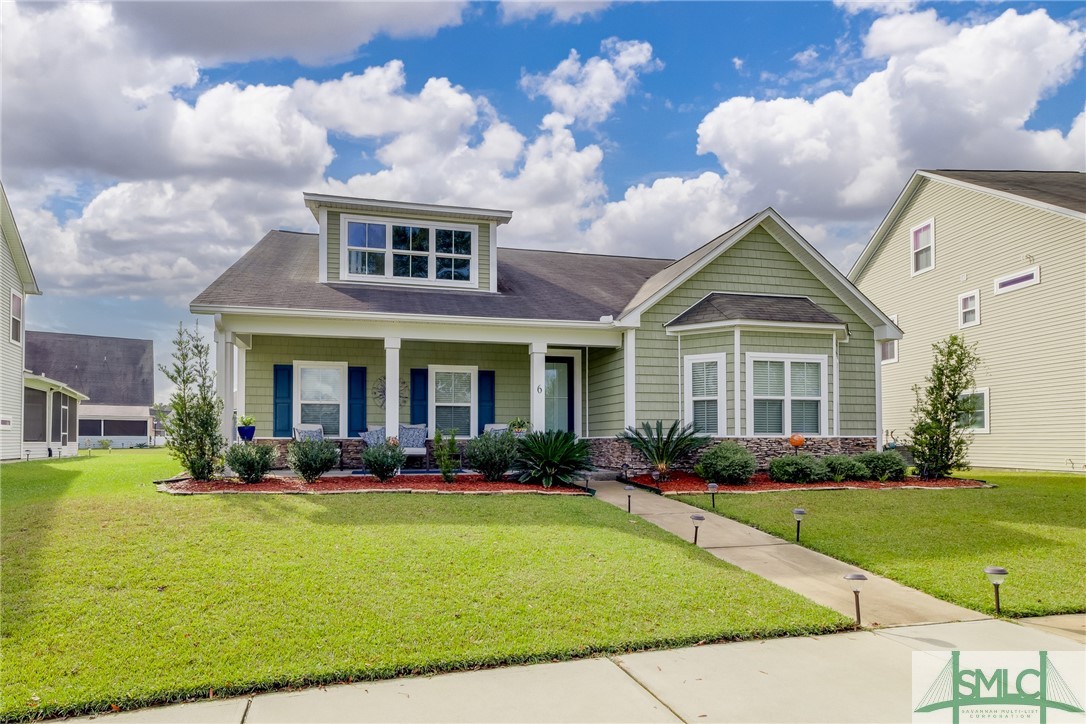 6 Lakeside Drive