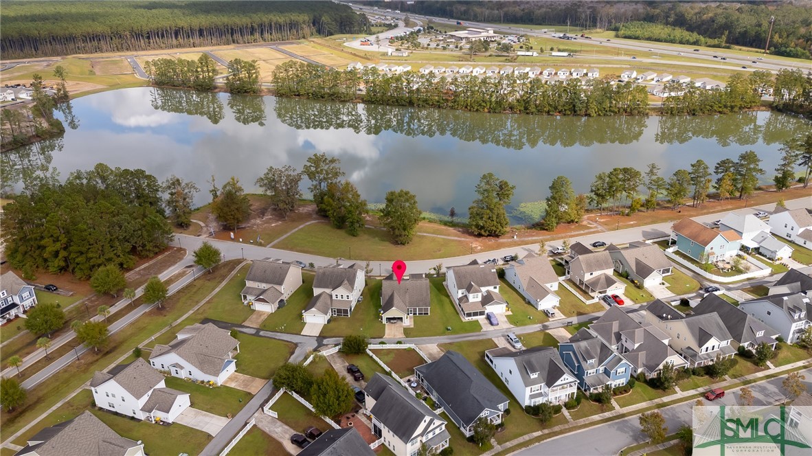 6 Lakeside Drive