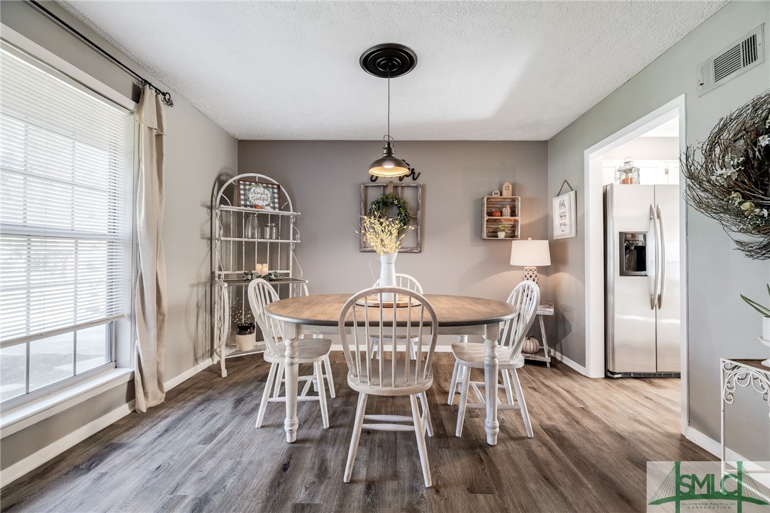 3 Briarwood Drive