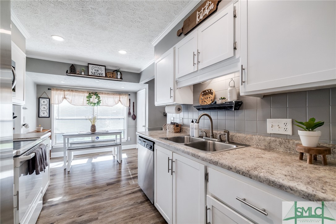 3 Briarwood Drive