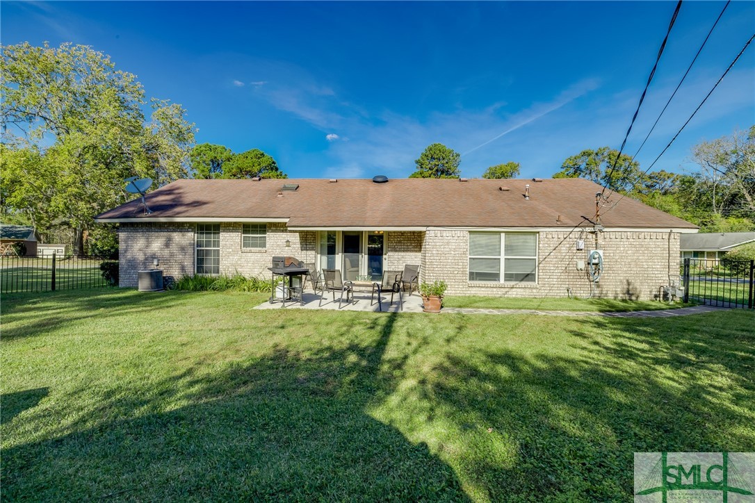 3 Briarwood Drive