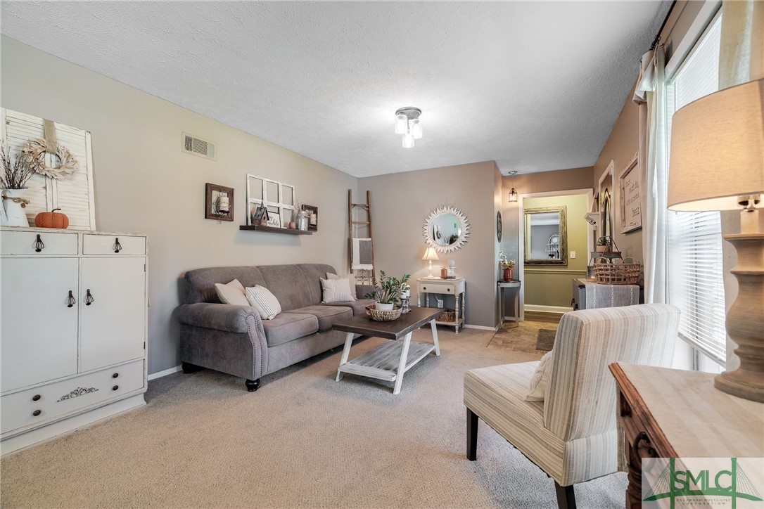 3 Briarwood Drive