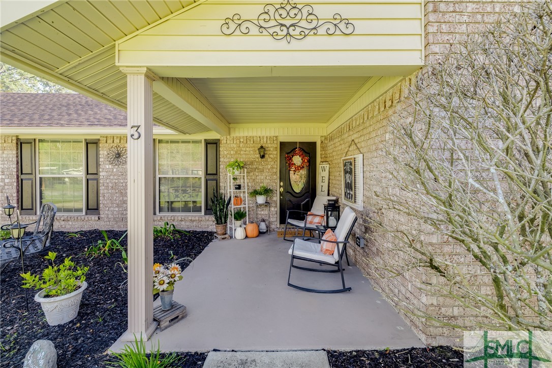 3 Briarwood Drive