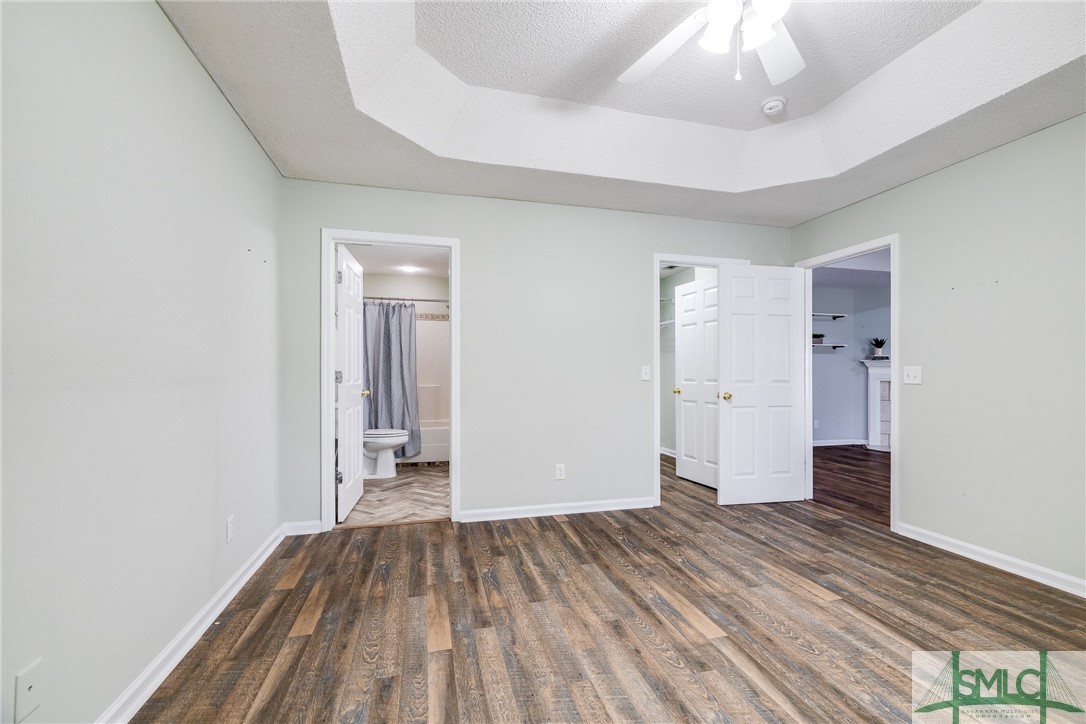 301 Centerwood Court