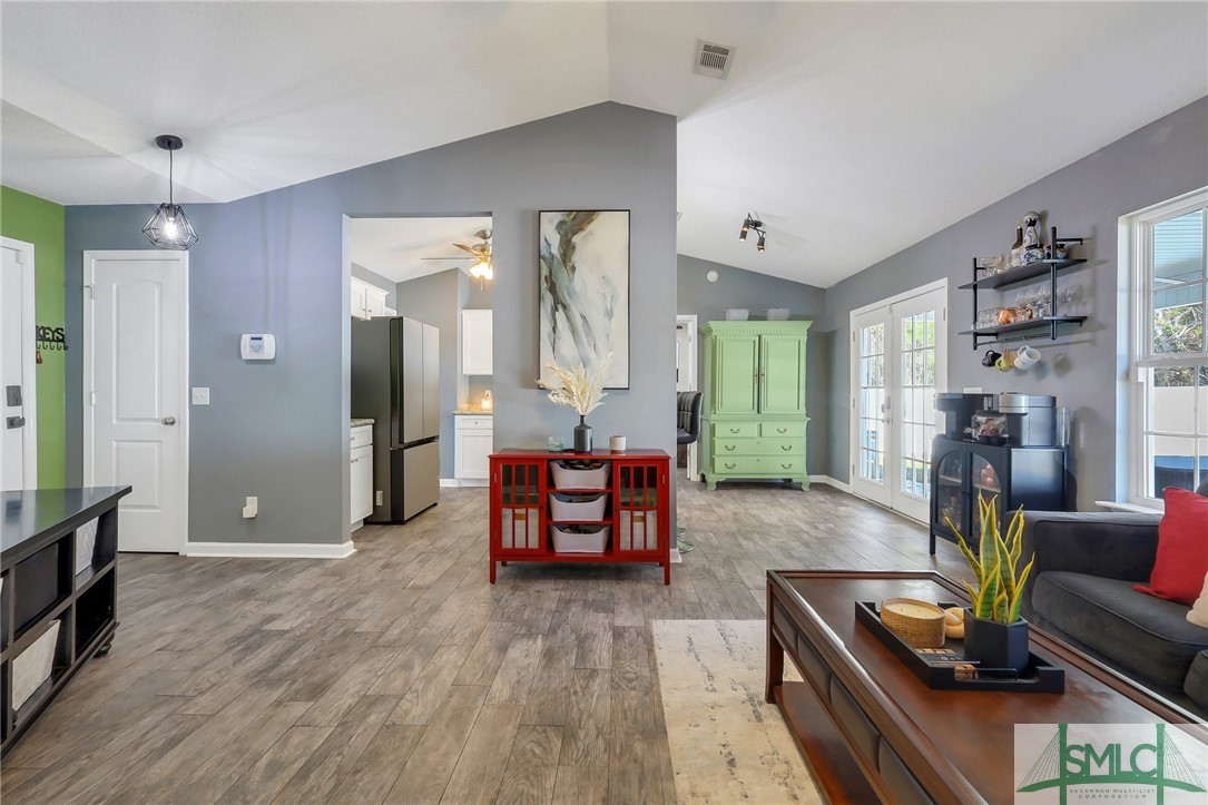 227 Pecan Point Road E