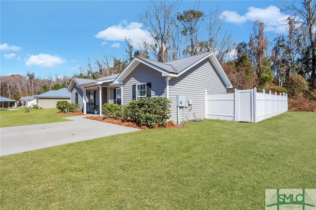 227 Pecan Point Road E