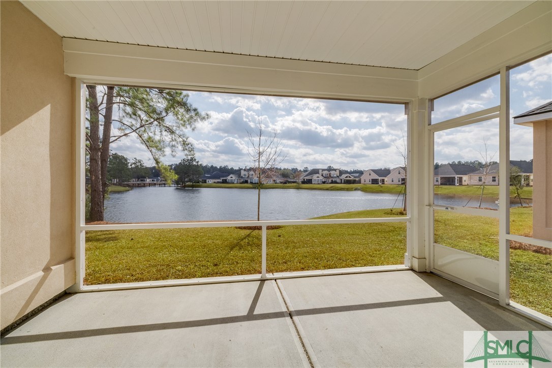 105 Waterside Lane