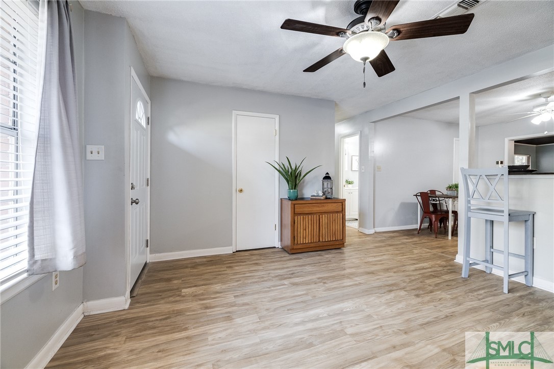1711 Kings Way