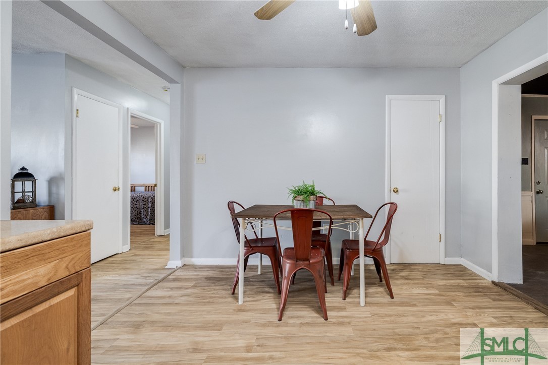 1711 Kings Way