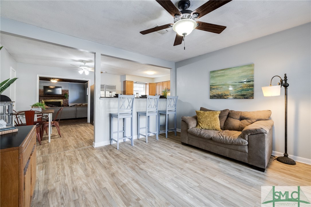 1711 Kings Way
