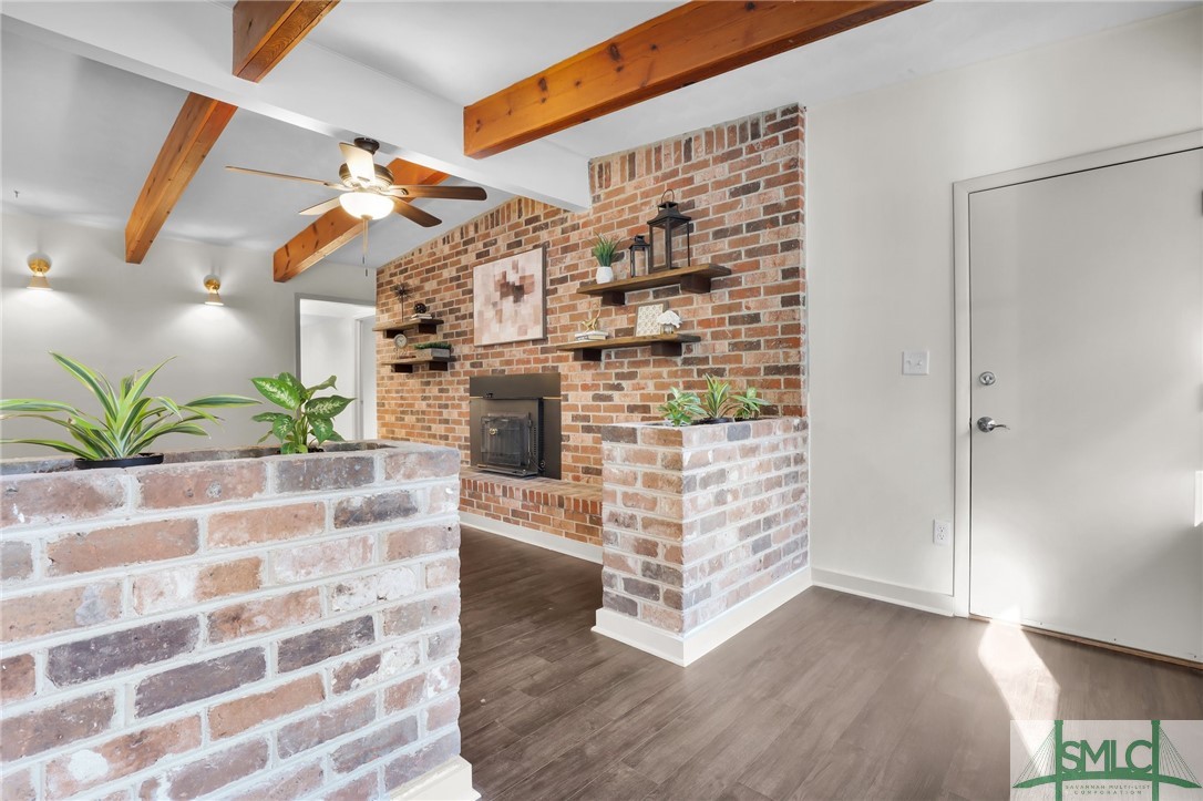 206 Willow Road