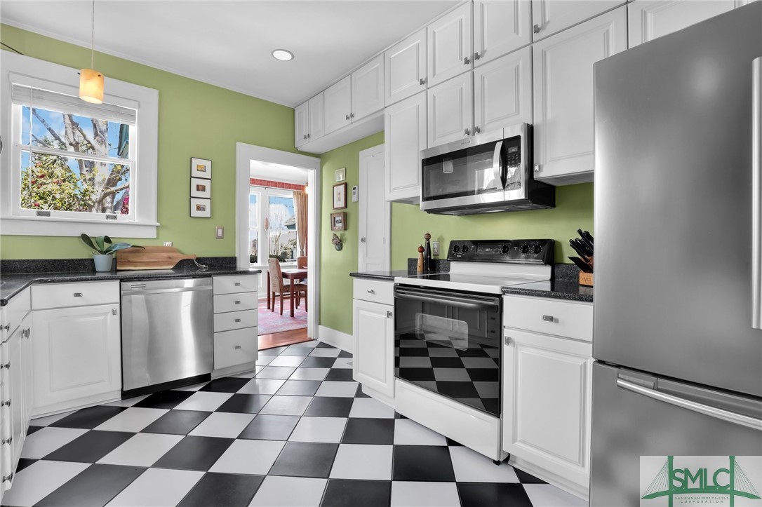 435 E 52nd Street
