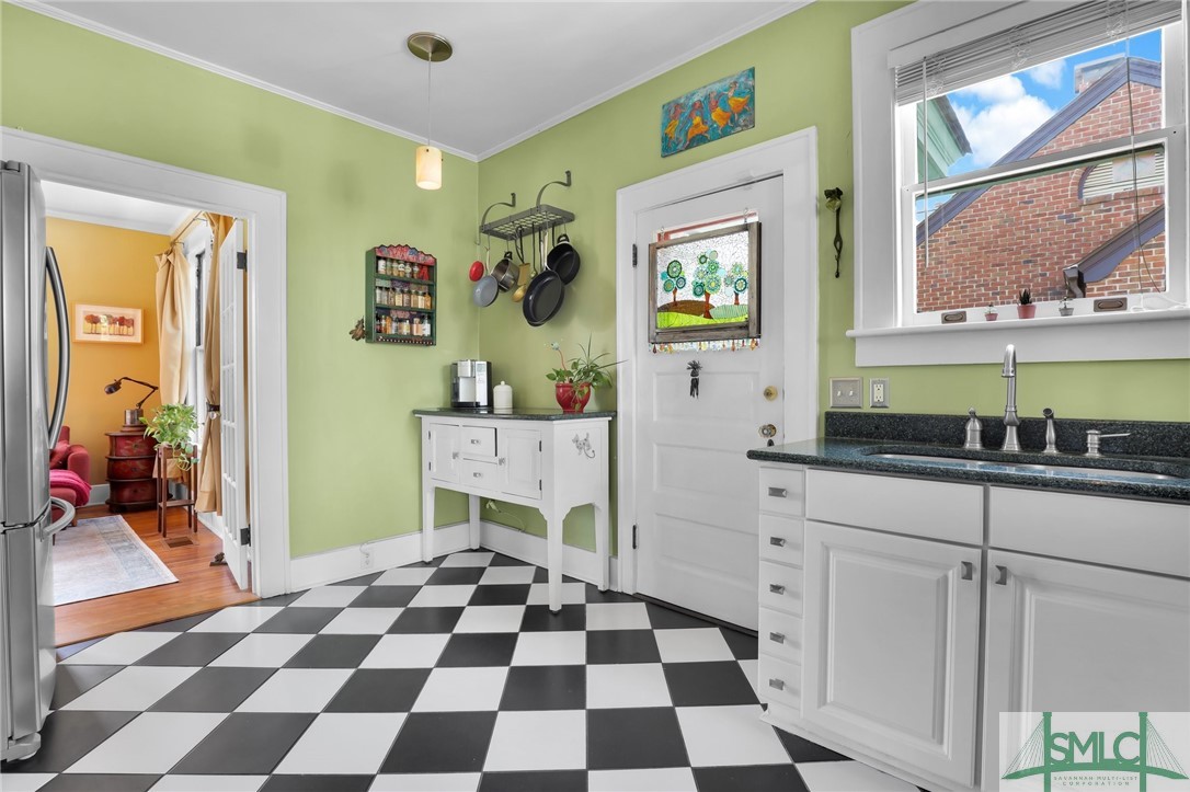 435 E 52nd Street