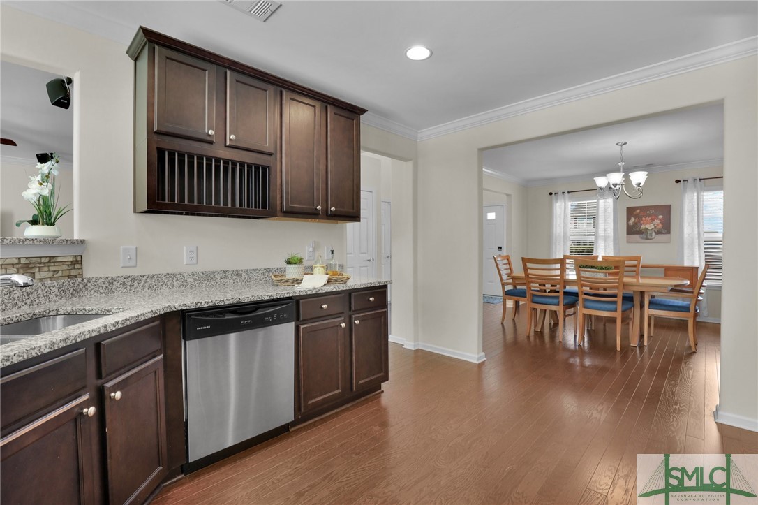 13 Roseberry Circle